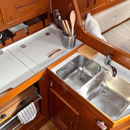 Velero Nadya Bateau-hôtel Arrecife (Lanzarote)