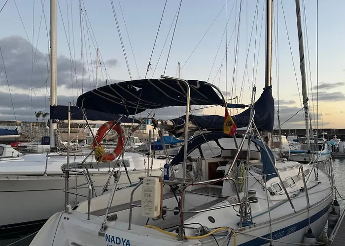 Velero Nadya *